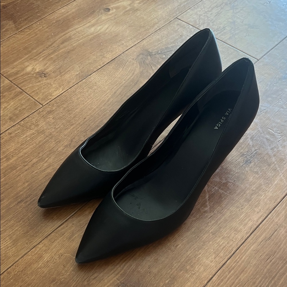 ▪️Via Spiga Black Pointed-Toe Classic Pumps▪️